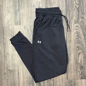 Women’s Under Armour Black Jogger PJ Pants Size small